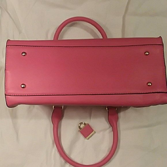 Hynes Victory NWOT Purse - Picture 6 of 7
